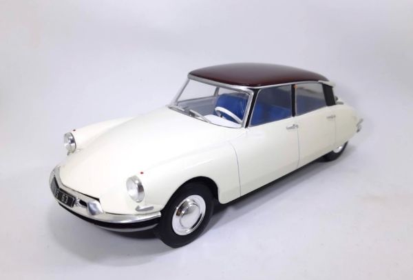 G111V014 - CITROEN DS 19 1956 bicolore - 1