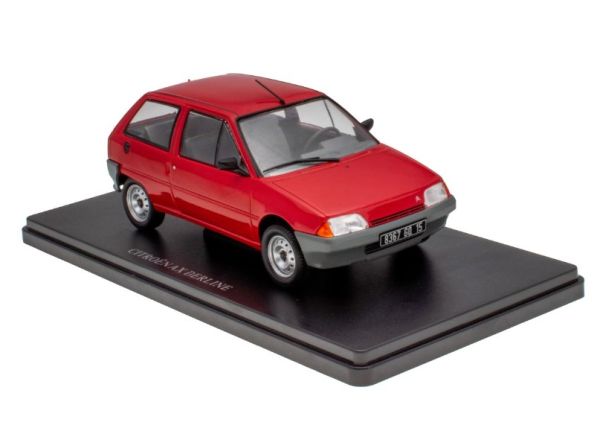 G111V024 - CITROEN AX berline 1968 rouge - 1