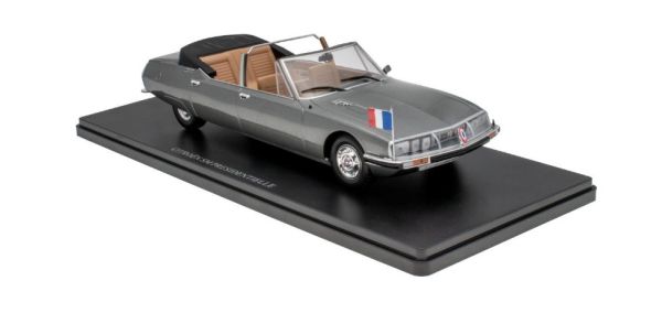 G111V028 - CITROEN SM présidentielle grise 1972 - 1