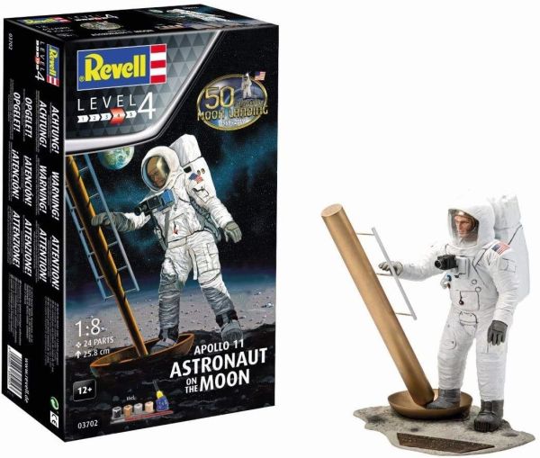 REV03702 - Astronaute d'Apollo 11 sur la lune avec peinture à assembler - 1