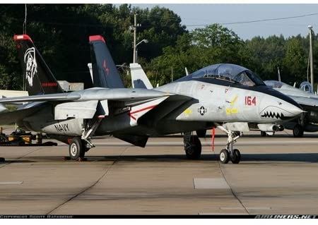 REV04049 - Avion de chasse F-14D Super Tomcat à assembler et à peindre - 1