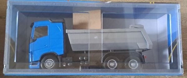 Miniature VOLVO FH 6x4 bleu EMEK EMEK10354 | Collect World