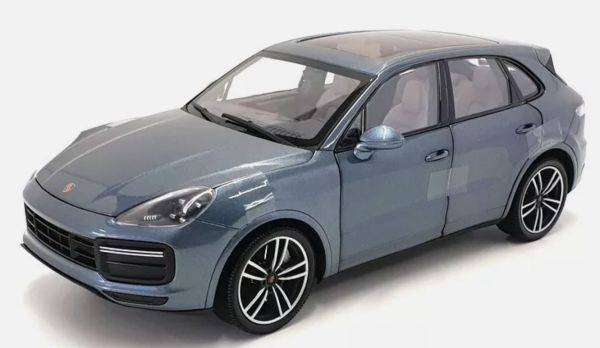 MNC110066070 - PORSCHE Cayenne Turbo S 2017 Bleu métallique - 1