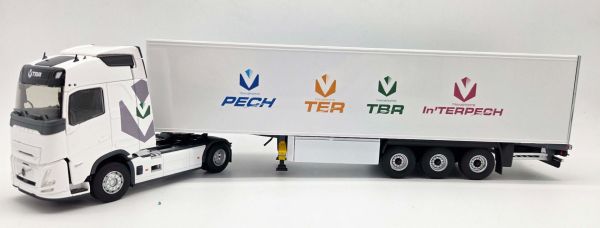 ELI118615 - VOLVO FH Aero 4x2 avec remorque 3 Essieux TBR - 1