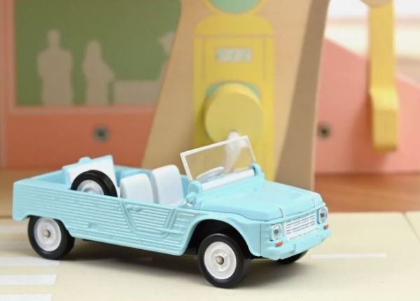 NOREV 181802 – Citroën Méhari 1983 Bleu Clair 1/18 – Edition Limitée 300 Exemplaires