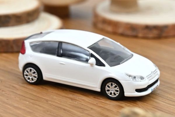 NOREV155497 - CITROEN C4 Coupé 2004 Blanc - 1