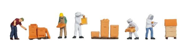 NOC15615 - Apiculteurs avec ruches - 1