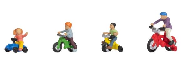 NOC15908 - Enfants sur vélos d'enfants - 1