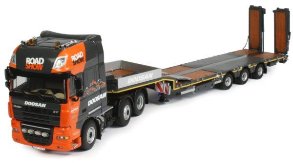 WSI02-1405 - DAF XF105 6x4 avec Remorque porte engins 3 Essieux DOOSAN - 1