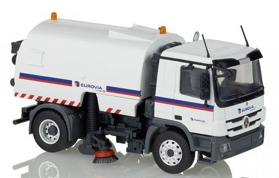 CON72212/O-L - MERCEDES Balayeuse de route 