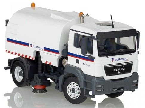 CON71212/01-L - MAN TGS Balayeuse de route 