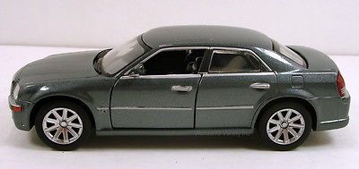 NEW50433K - CHRISLER 300C - 1