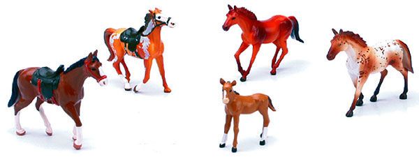 NEW05593B - Lot de 4 Chevaux et 1 Poulain - 1