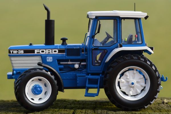 MAR1402 - FORD TW-35 Génération 2 - 1