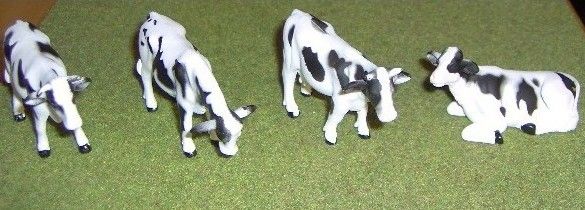 NFL74044N - Lot de 4 vaches Noires & Blanches - 1