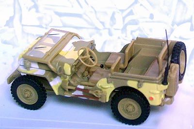 CAR009506C - JEEP Willys Camouflage Décapotée - 1