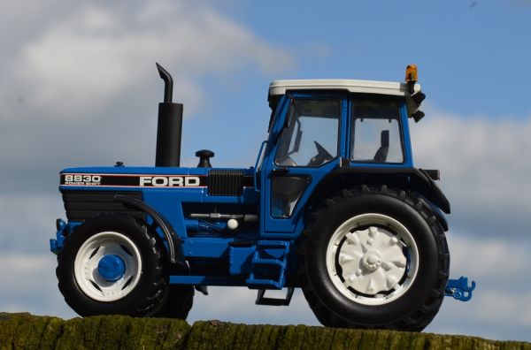 MAR1403 - FORD 8830 - 1