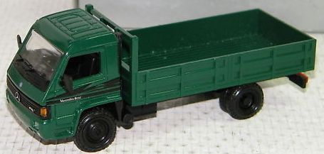 NZG445/02 - MERCEDES 800 LKW Ech:1/43 Vert - 1
