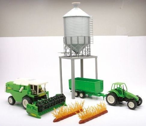 NEW05835 - Moissonneuse Verte Avec tracteur Vert et silo - 1