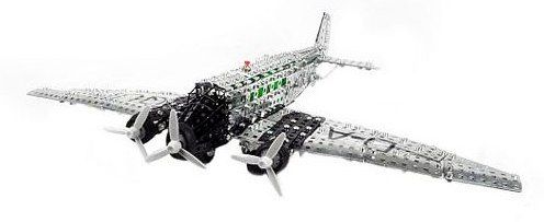 TRO10125 - Avion JUNKERS JU52 908 Piéces Ech:1/50 - 1