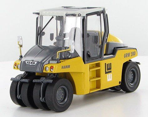 NZG832/07 - Rouleau HAMM GRW280 Avec cabine 