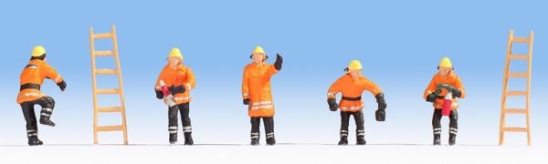NOC15022 - Pompiers en tenues oranges - 1