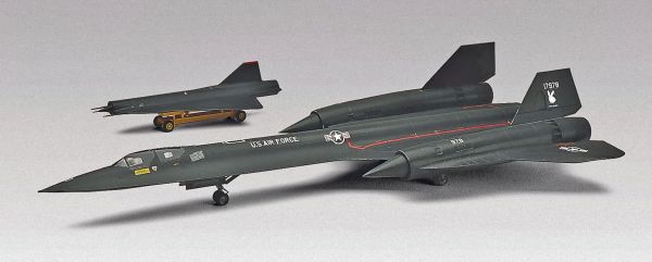 REV15810 - Avion SR-71A Blackbird à assembler et à peindre - 1