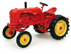 G1093004 - MASSEY-HARRIS Pony 820 - 1957 Ech:1/43 (volant et pot d'échappement cassé) - 1
