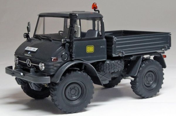 WEI2028 - UNIMOG 406 