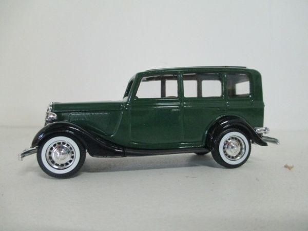 OCSOL02 - FORD V8 (1936) Ech:1/43 - 1