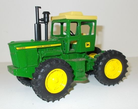 OCERT42103 - JOHN DEERE 7020 4 Roues - 1