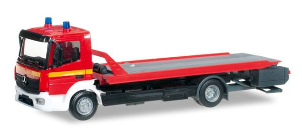HER091923 - Camion de dépannage MERCEDES Atego de Pompier Ech:1/87 - 1
