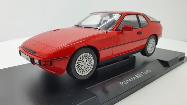 MOD18195 - PORSCHE 924 Turbo 1979 Rouge - 1