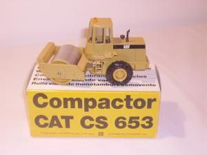 CON2889 - Rouleau Compacteur CAT CS 653 - 1