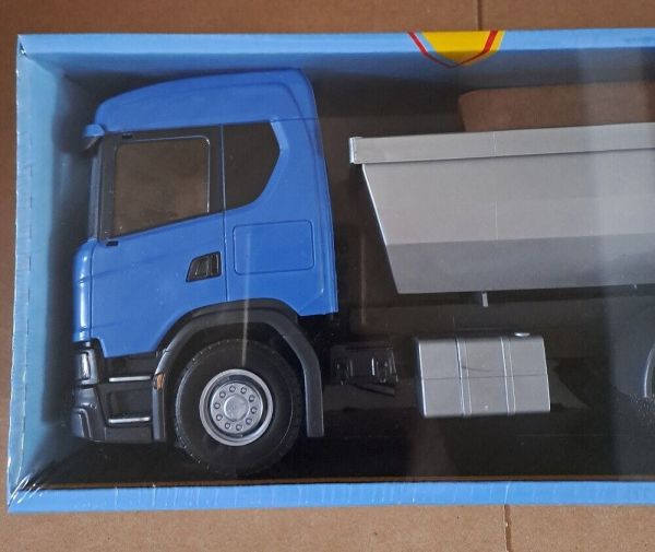 Camion Benne EMEK Volvo FH16 6x4 Avec Remorque 1+2 Essieux - Échelle 1/25 - Bleu - Neuf