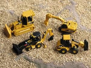 NOR55429-4 - Assortiment de 4 mini engins - 1