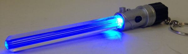 T8930B - Porte clé sabre laser lumineux STAR WARS 