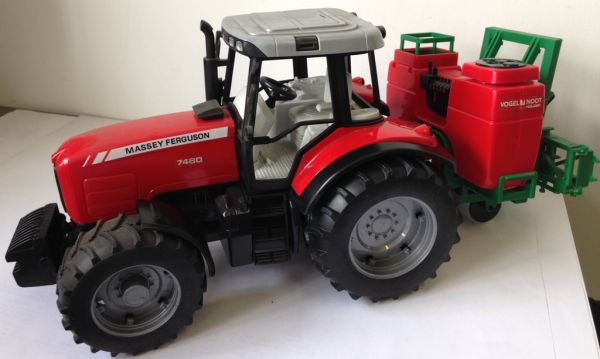 BRU1979 - MASSEY FERGUSON 7480 avec Pulvérisateur VOGEL ET NOOT - 1