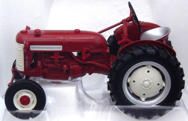 ZJD1673 - INTERNATIONAL Cub 