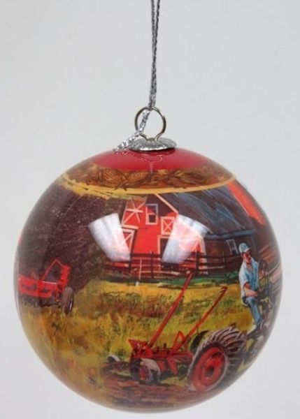 IH12221 - Boule de décoration Mc CORMICK Farmall 