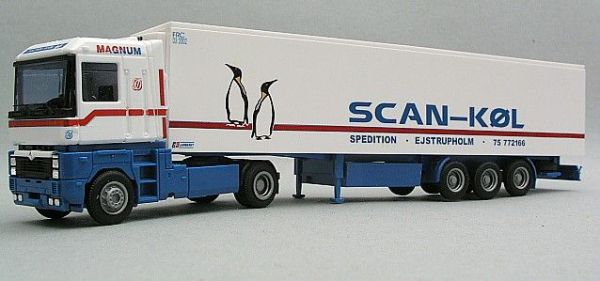 Miniature RENAULT Magnum 4x2 Avec Remorque Frigorifique Essieux