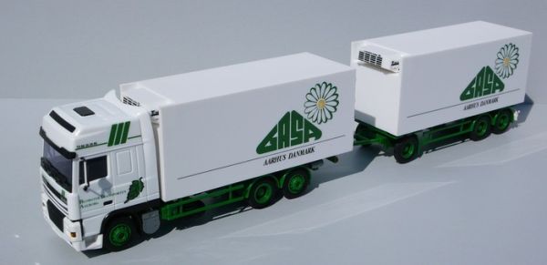 AWM71349 - DAF XF SSC 6x4 Porteur Avec Remorque 3 Essieux 