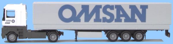 AWM60016 - RENAULT AE 520 4x2 Avec remorque bachée 3 Essieux 