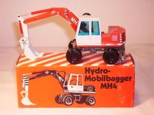 NZG162-5 - Pelle sur Pneus O&K MH4 - 1