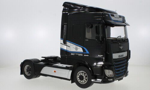 PRX30212 - DAF XF Space Cab 4x2 2018 Noir - 1