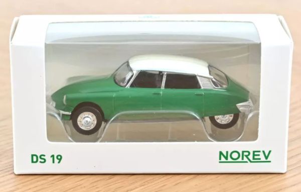 Citroen DS Berline 1963 von Solido 1:18 (Gebraucht) in Rumisberg für