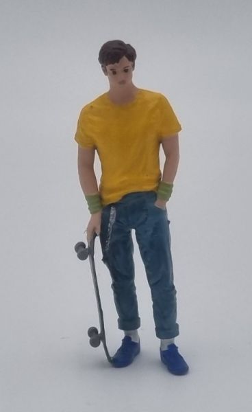 ATLAN32038 - Adolescent avec skateboard - 1