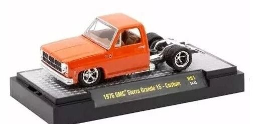 M2M-32600-81-B - GMC Sierra Grande 15 - Custom 1976 Orange - 1