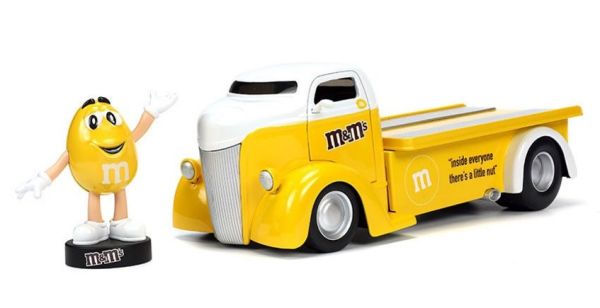 JAD33425 - FORD Coe Flatbed avec figurine M&M's Jaune 1947 - 1