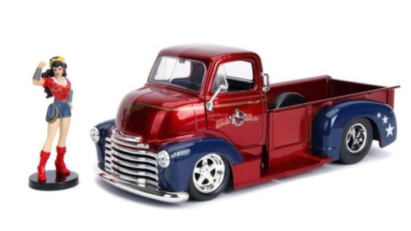 JAD30453 - CHEVROLET Chevy COE Pick Up avec WONDER Woman 1952 - 1